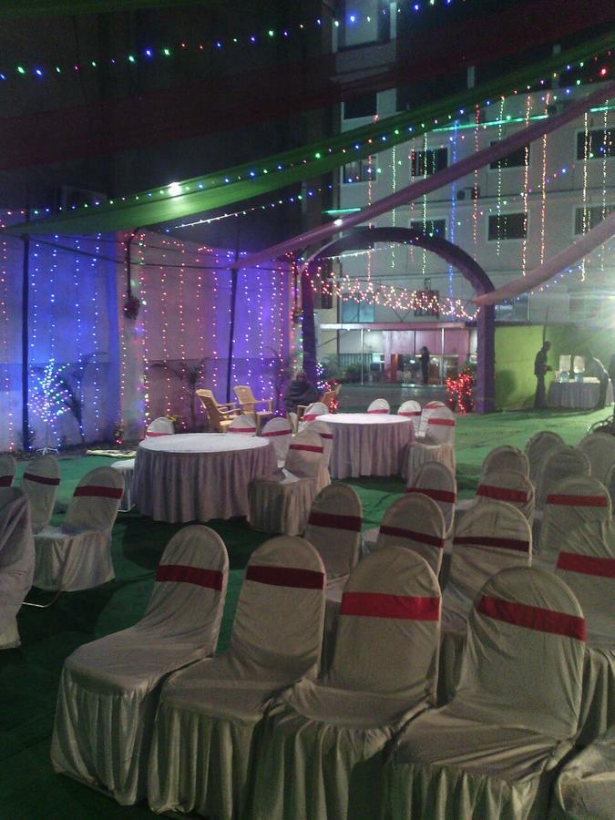 Hotel Kdm Palace Begusarai ภายนอก รูปภาพ