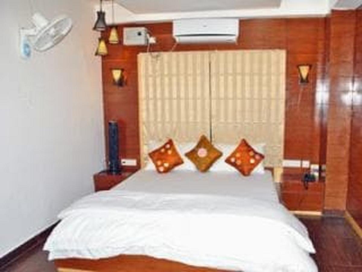 Hotel Kdm Palace Begusarai ภายนอก รูปภาพ
